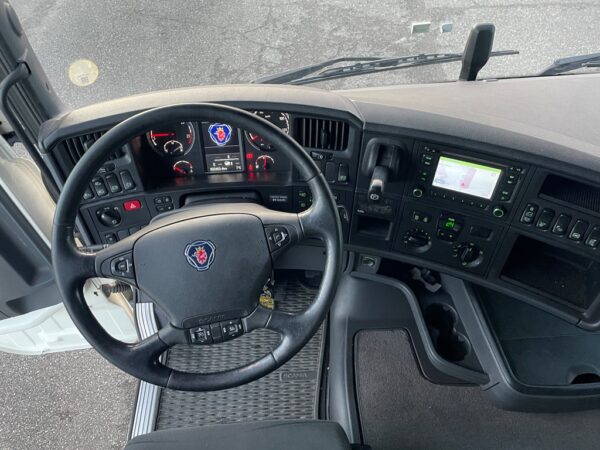 SCANIA - R450 - 2017 – Image 9