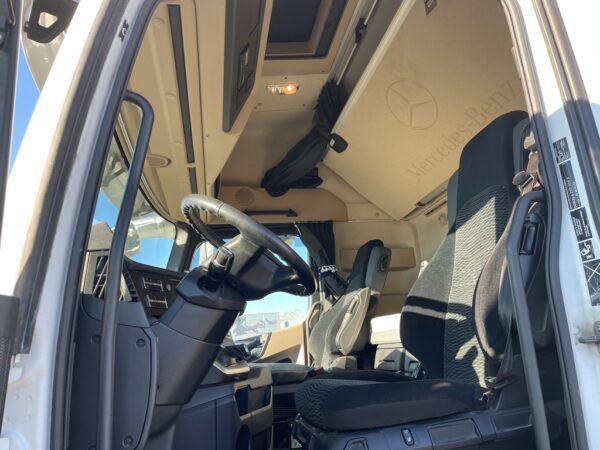 MERCEDES ACTROS 2563 + PEZZAIOLI - 3 étages - 2 compartiments - 2016 – Image 9