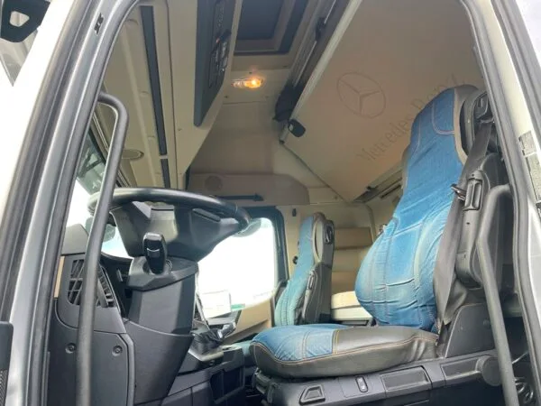 MERCEDES ACTROS + PEZZAIOLI - 3 étages - 2 compartiments - 2015 – Image 9