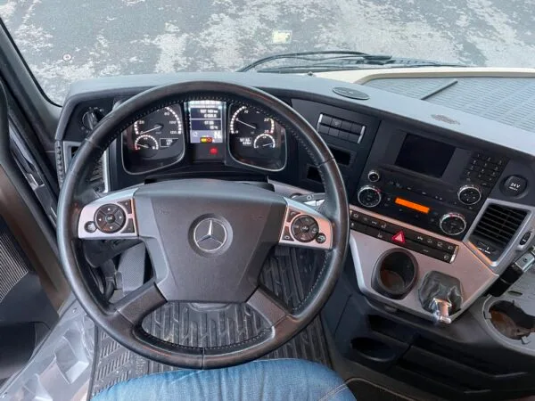 MERCEDES ACTROS + PEZZAIOLI - 3 étages - 2 compartiments - 2015 – Image 10