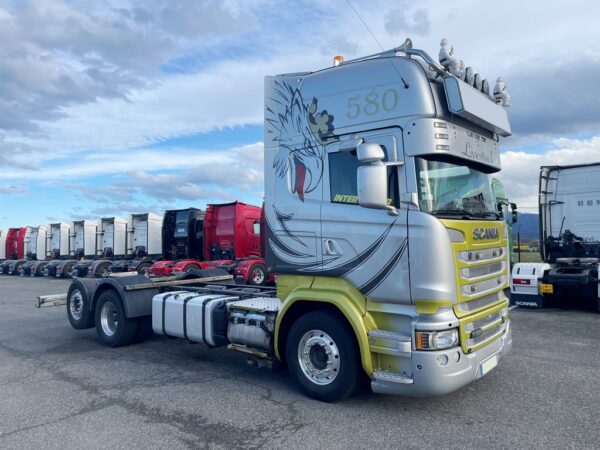 SCANIA R580 - 6x2 - 2015 – Image 3