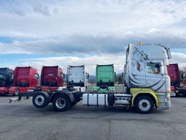 SCANIA R580 - 6x2 - 2015 – Image 4