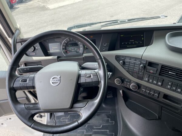 VOLVO - FH460 I-SAVE - 2020 – Image 9