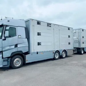 RENAULT T HIGH 520 bétaillère 3 étages 2 compartiments - PEZZAIOLI - Neuf + 2013