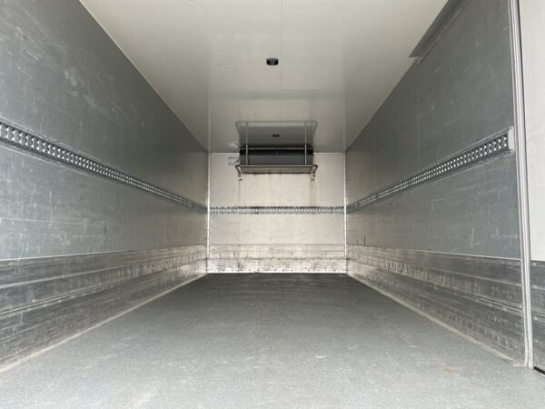 RENAULT D18 280 - FRIGO + HAYON - 2015 – Image 10