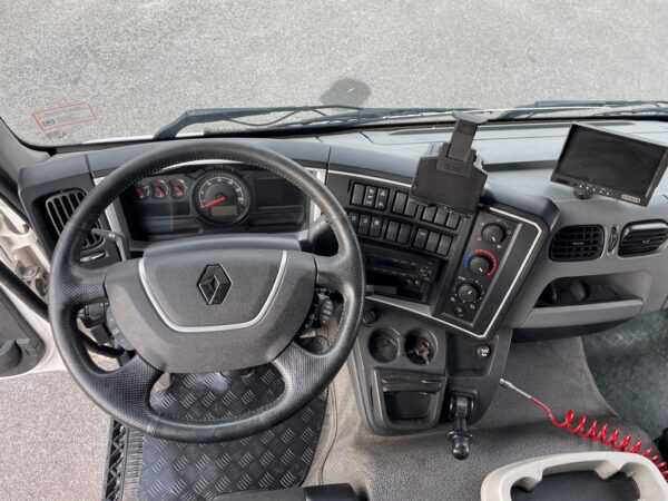RENAULT D240 - Fourgon + Hayon - 2022 – Image 9