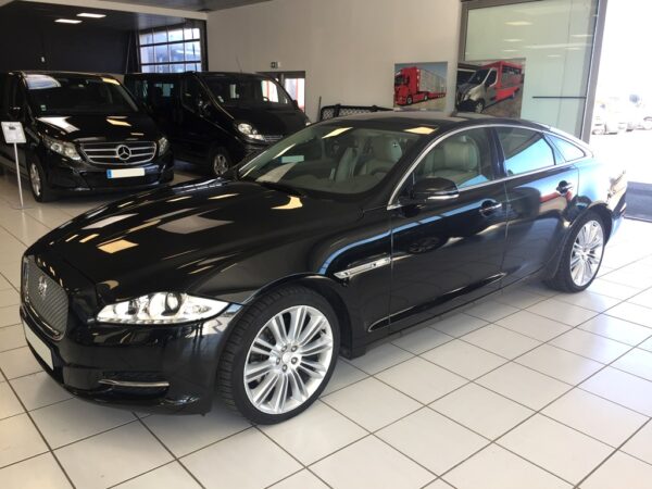 JAGUAR XJ 3.0D 275CH V6 PORTFOLIO BVA6 - 2011 – Image 2