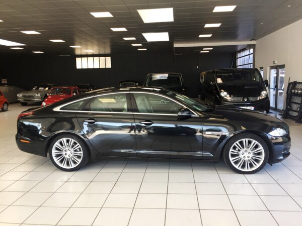 JAGUAR XJ 3.0D 275CH V6 PORTFOLIO BVA6 - 2011 – Image 4