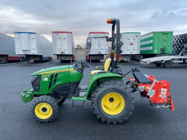 Micro Tracteur JOHN DEERE 3038E + Roto Cultivateur MURATORI - 12/2018 – Image 8