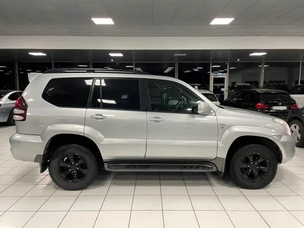 TOYOTA LAND CRUISER IX 165 D-4D BVA 5P - 2005 – Image 5