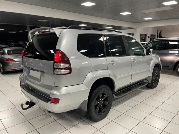 TOYOTA LAND CRUISER IX 165 D-4D BVA 5P - 2005 – Image 6