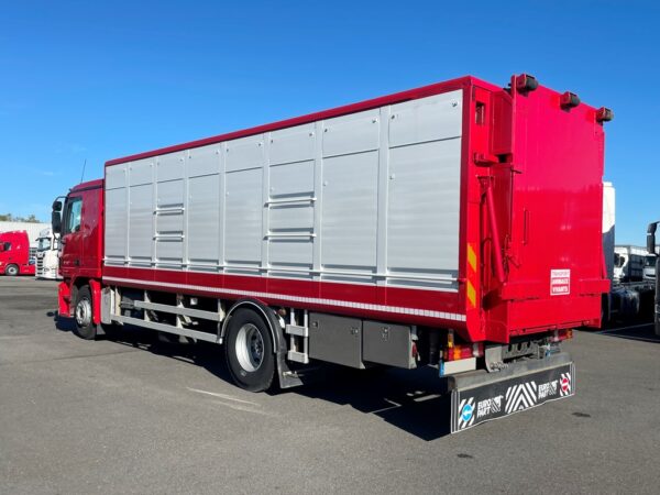 MERCEDES ACTROS 1841 - Bétaillère HARMAND - 2006 – Image 4