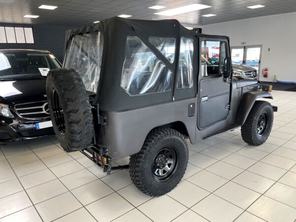 TOYOTA BJ40 LAND CRUISER – Image 6