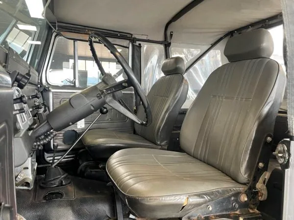 TOYOTA BJ40 LAND CRUISER – Image 8