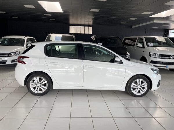 PEUGEOT 308 II 1.5 BLUEHDI 130CH S&S - 2021 – Image 4