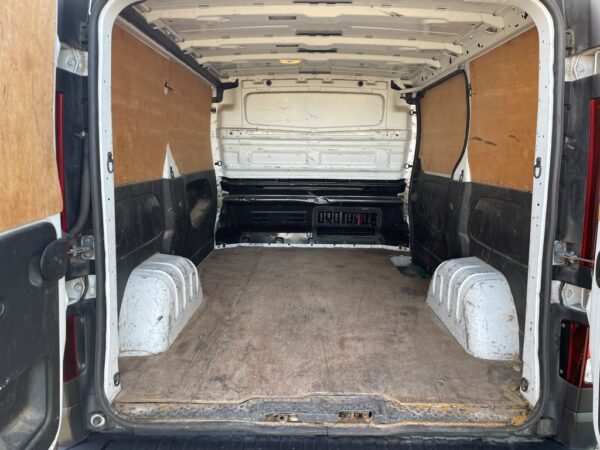 RENAULT TRAFIC FG III (F82) L1H1 1300 1.6 DCI 125CH GRAND CONFORT - 2018 – Image 8