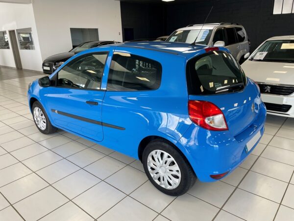 RENAULT CLIO STE III (S85) 1.5 DCI 75CH AIR ECO² 3P - 2013 – Image 8