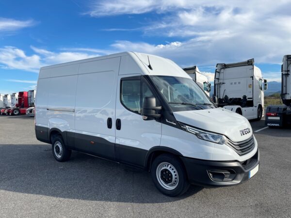 IVECO DAILY FG III 35S14 2.3 HPi 136CH HI-MATIC - 2023 – Image 3