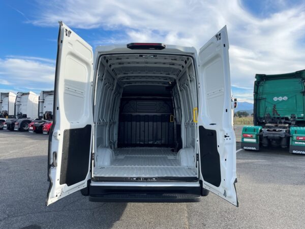 IVECO DAILY FG III 35S14 2.3 HPi 136CH HI-MATIC - 2023 – Image 9