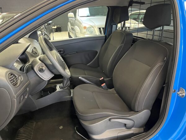 RENAULT CLIO STE III (S85) 1.5 DCI 75CH AIR ECO² 3P - 2013 – Image 8