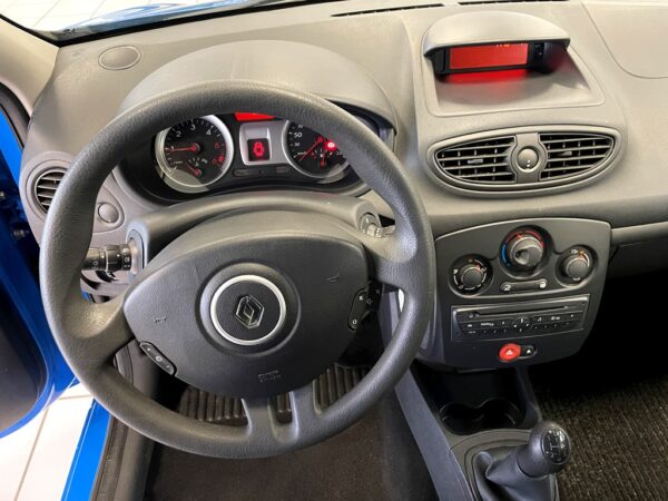 RENAULT CLIO STE III (S85) 1.5 DCI 75CH AIR ECO² 3P - 2013 – Image 9