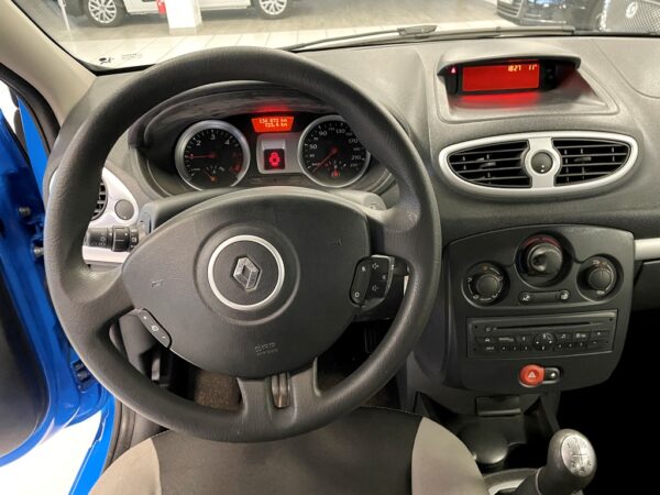 RENAULT CLIO STE III (S85) 1.5 DCI 75CH AIR ECO² 3P - 2012 – Image 9