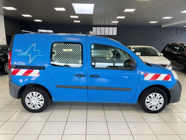 RENAULT KANGOO EXPRESS II (F61) 1.5 DCI 75CH CONFORT - 2013 – Image 4