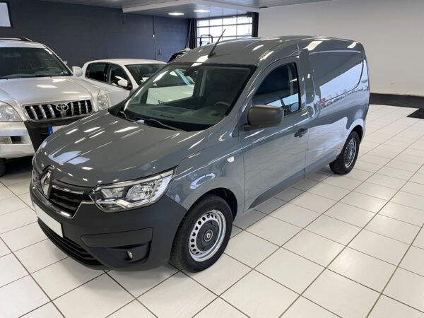 RENAULT EXPRESS VAN 1.5 BLUE DCI 95CH CONFORT - 2021 – Image 2