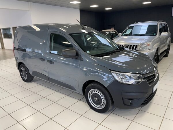 RENAULT EXPRESS VAN 1.5 BLUE DCI 95CH CONFORT - 2021 – Image 4