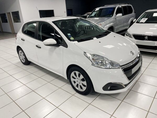 PEUGEOT 208 AFFAIRE 1.6 BLUEHDI 75CH PREMIUM - 2018 – Image 4