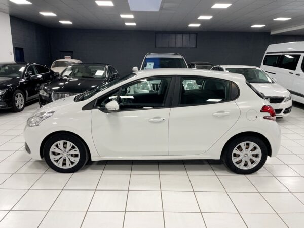PEUGEOT 208 AFFAIRE 1.6 BLUEHDI 75CH PACK CLIM NAV - 2016