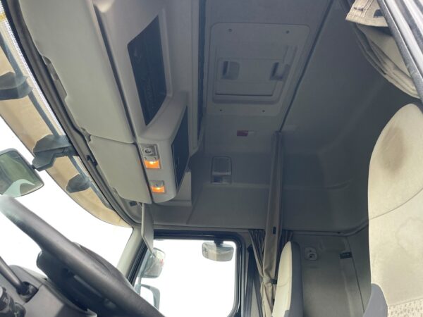 RENAULT PREMIUM 380 - 3 étages PIOGER - 2011 – Image 10