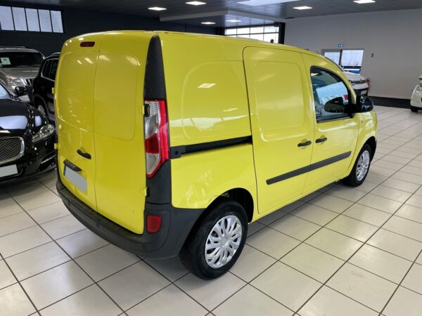 RENAULT KANGOO EXPRESS II (F61) 1.5 BLUE DCI 95CH GRAND CONFORT - 2020 – Image 6