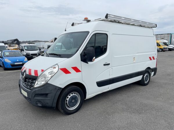RENAULT MASTER FG III (F62) F3500 L2H2 2.3 DCI 130CH GRAND CONFORT - 2018 – Image 2