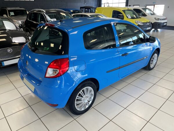 RENAULT CLIO STE III (S85) 1.5 DCI 75CH AIR ECO² 3P - 2011 – Image 6