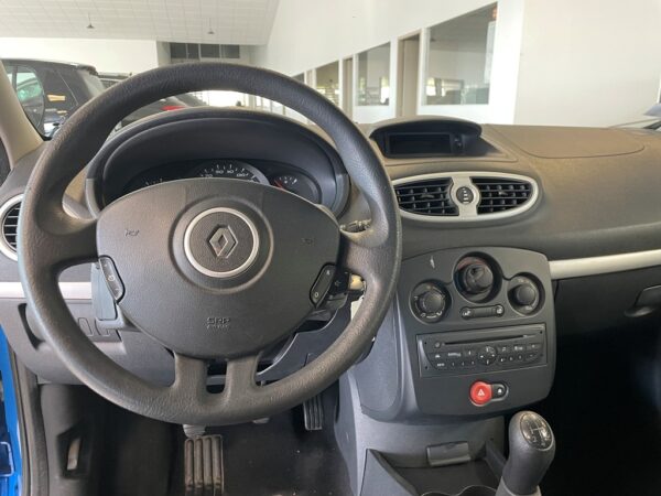 RENAULT CLIO STE III (S85) 1.5 DCI 75CH AIR ECO² 3P - 2011 – Image 10