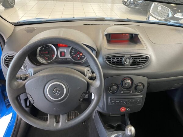 RENAULT CLIO STE III (S85) 1.5 DCI 75CH AIR ECO² 3P - 2013 – Image 10