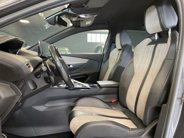 PEUGEOT 3008 II HYBRID4 300CH GT e-EAT8 - 2021 – Image 8