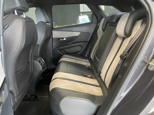 PEUGEOT 3008 II HYBRID4 300CH GT e-EAT8 - 2021 – Image 10