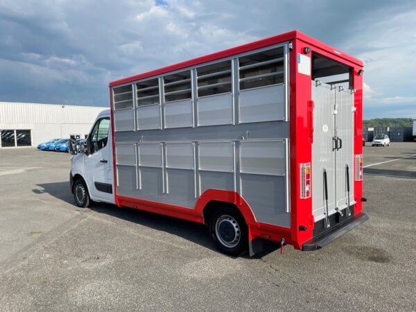 RENAULT MASTER DCI 145CH - 2021 - caisse bétaillère alu 2 étages neuve – Image 4