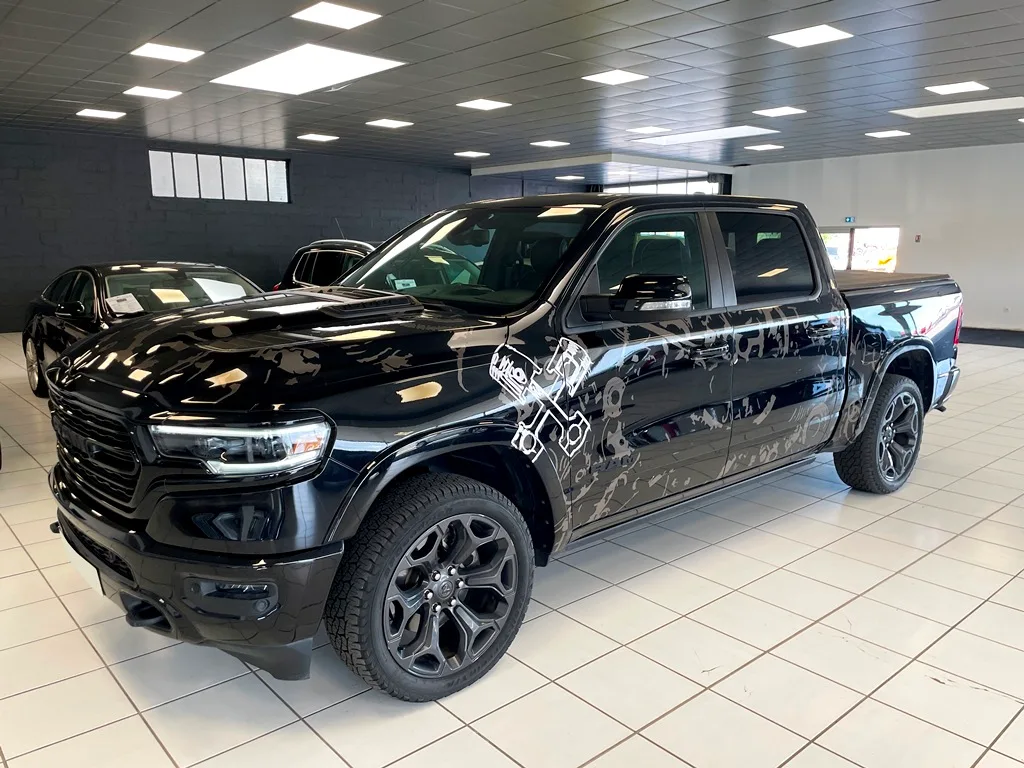 DODGE RAM 1500 5.7 V8 396CH HEMI CREW CAB - 2020 – Image 2