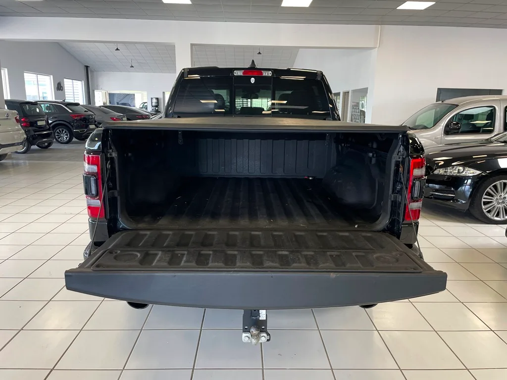 DODGE RAM 1500 5.7 V8 396CH HEMI CREW CAB - 2020 – Image 9