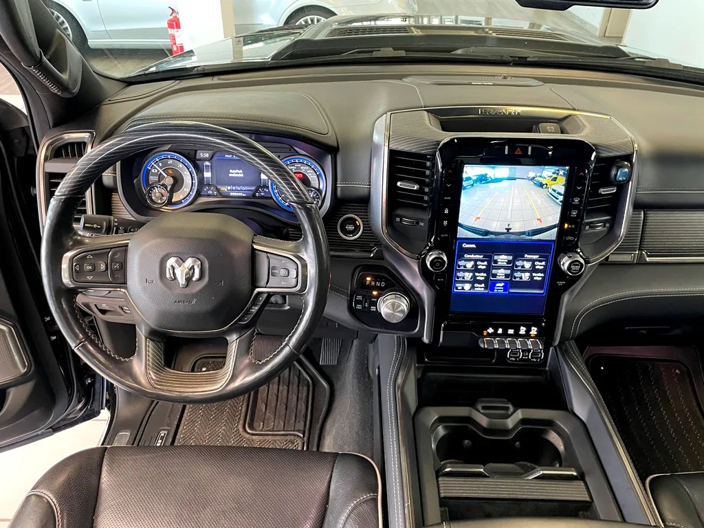 DODGE RAM 1500 5.7 V8 396CH HEMI CREW CAB - 2020 – Image 12