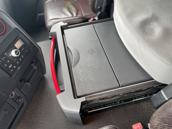 RENAULT - T460 - 2018 – Image 10