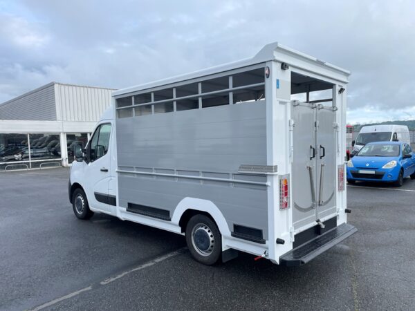 RENAULT MASTER DCI 150CH - 2022 - caisse bétaillère alu neuve – Image 4