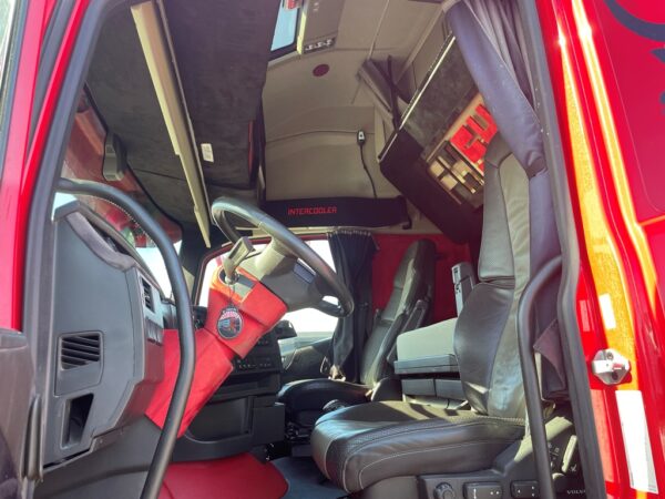 VOLVO FH540 + PEZZAIOLI - 3 étages indépendants - 2021 – Image 10