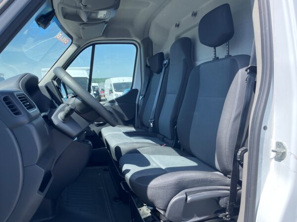 RENAULT MASTER DCI 135CH - 2023 - Caisse bétaillère Alu Neuve – Image 10