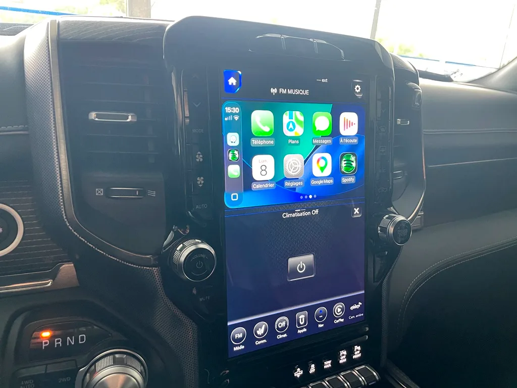 DODGE RAM 1500 5.7 V8 396CH HEMI CREW CAB - 2020 – Image 15