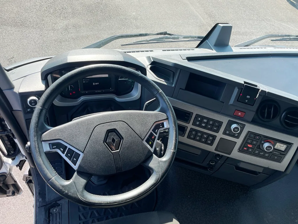 RENAULT - T480 - 2018 – Image 9