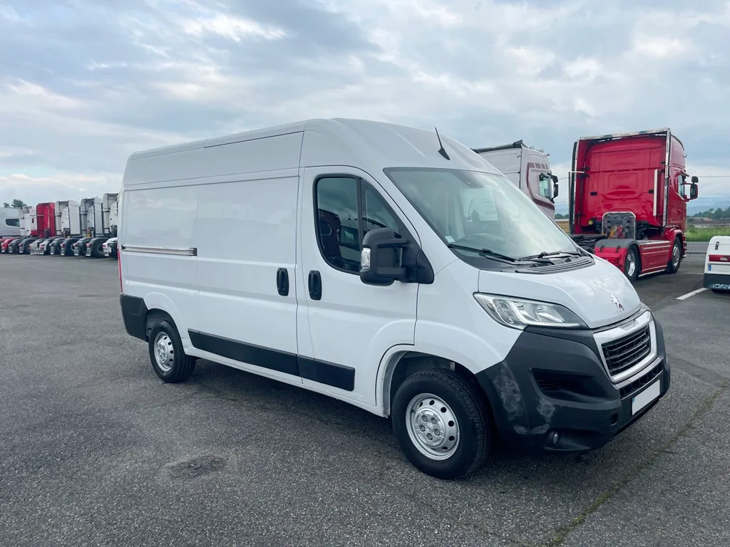 PEUGEOT BOXER FG 330 L2H2 2.2 BLUEHDI S&S 140CH ASPHALT - 2022 – Image 4